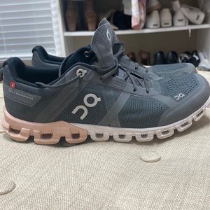 Very gently used Womens On Cloud running shoes